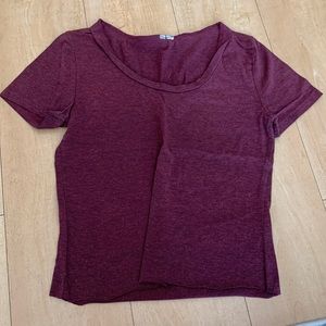 Maroon cropped tshirt